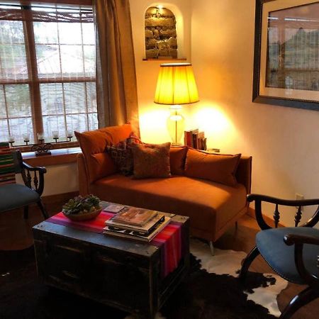 El Viejo Adobe - Across From Sul Ross Campus Bed & Breakfast Alpine Eksteriør bilde
