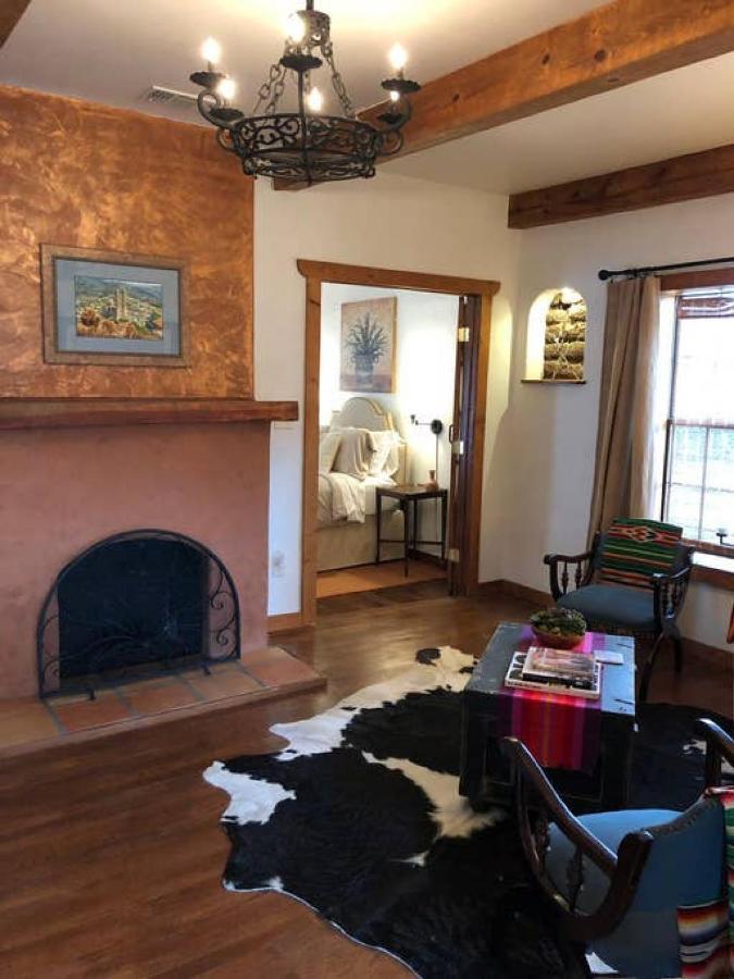 El Viejo Adobe - Across From Sul Ross Campus Bed & Breakfast Alpine Eksteriør bilde